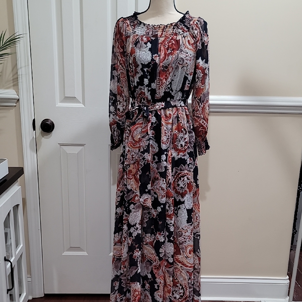 Chic Paisley Long Sleeve Maxi Dress